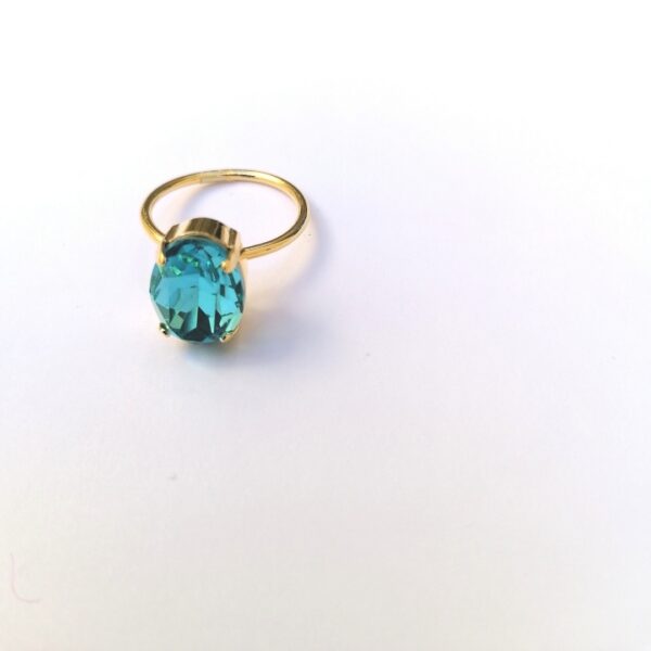 OVAL CRYSTAL RING