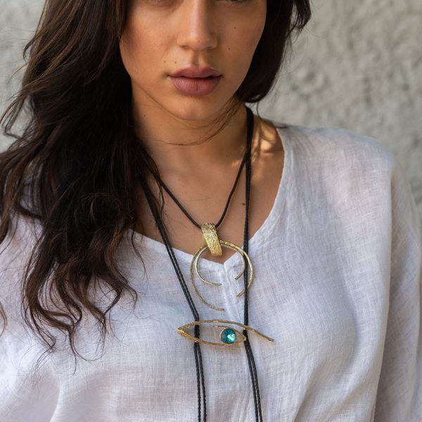 CORD NECKLACE WITH AN EYE