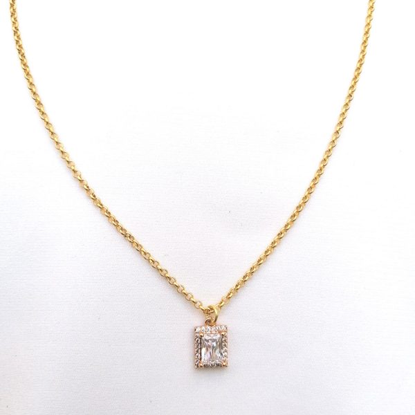 TINY CHAIN NECKLACE WITH ZIRCONES